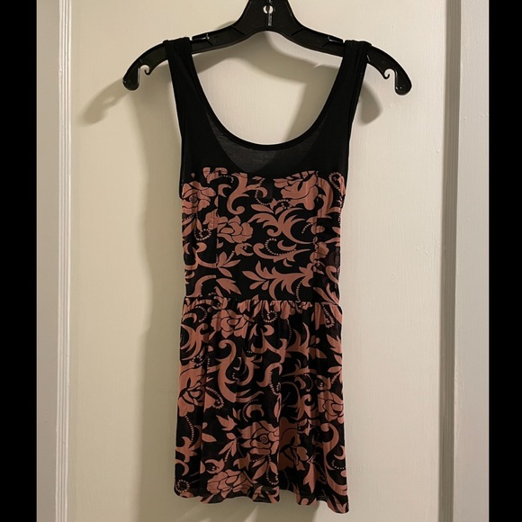 SWOON Top - Picture 4 of 4